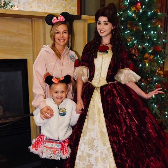 Meet your Posher, Amanda - Picture 2 of 6